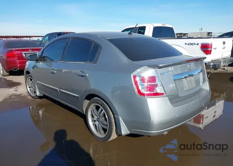 2011 Nissan Sentra 2.0S z USA, uszkodzony, nr VIN 3N1AB6AP9BL609335